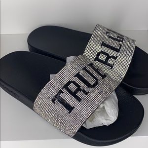 True religion sparkle slides